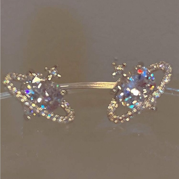 Luxe Angelic Aesthetic Saturn Planet Heart Cross Statement Earrings - Picture 6 of 7